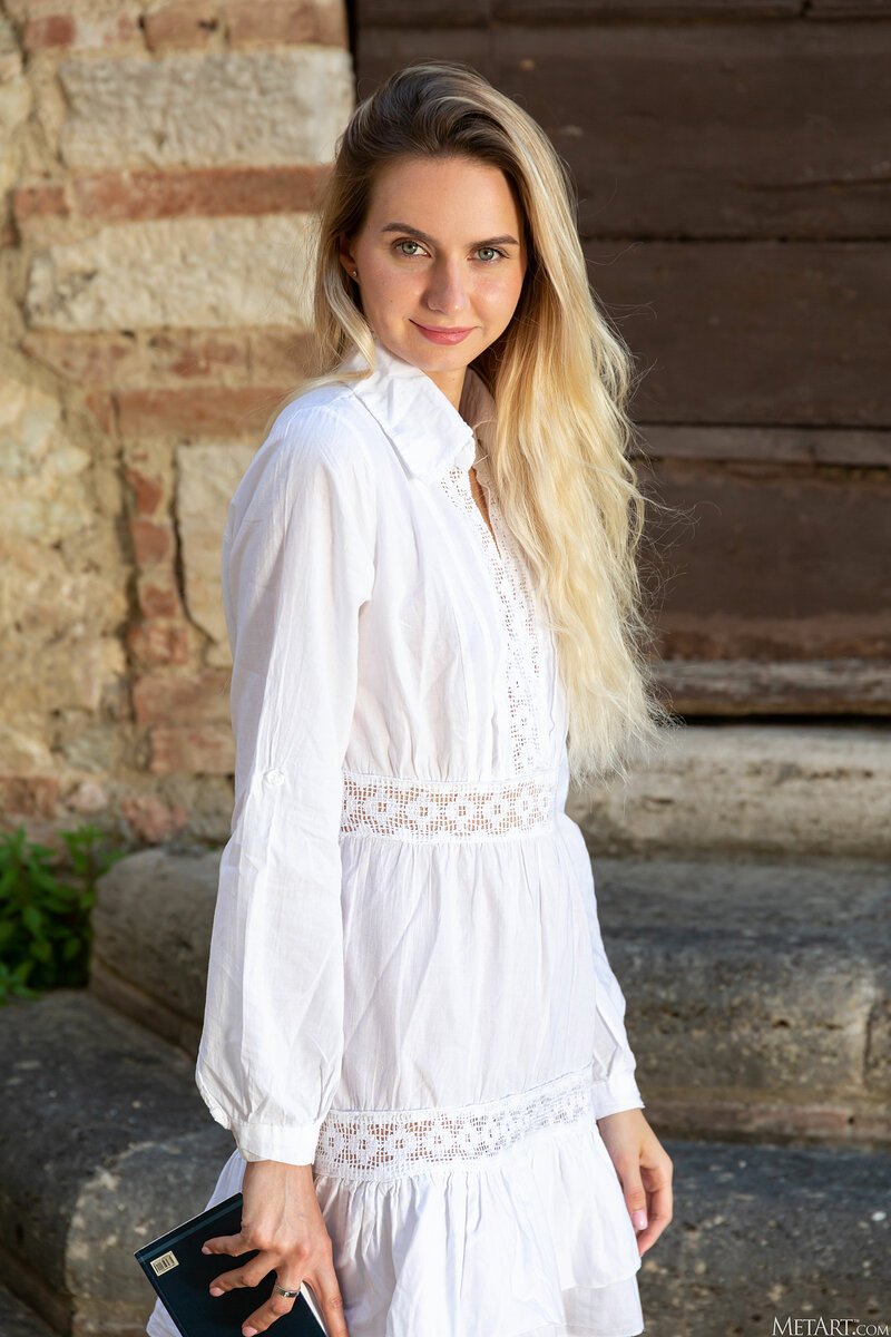 Маргарита, 35